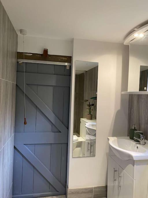 Cosy 1 Bedroom Country Lodge With Free Parking Watlington  Buitenkant foto